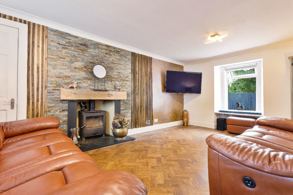 Property photo 2 of 46