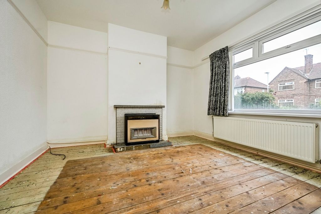 Property photo 2 of 17 Photo