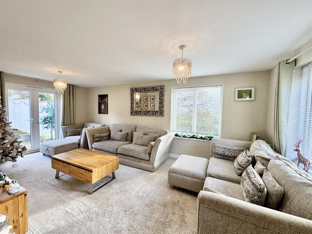 Property photo 3 of 32 Img_1836.Jpeg