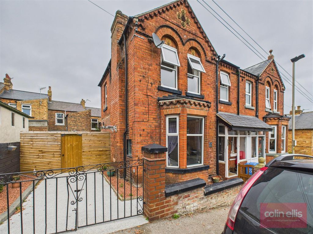 Property photo 1 of 17 Cam05075G0-Pr0185-Still017.Jpg