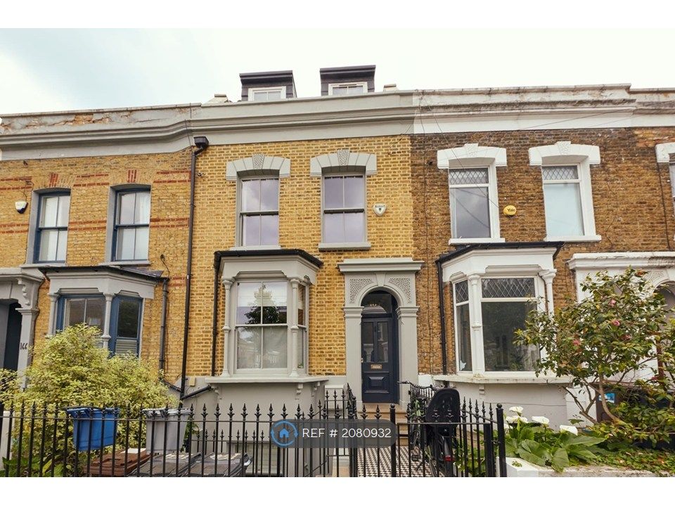 Property photo 2 of 35
