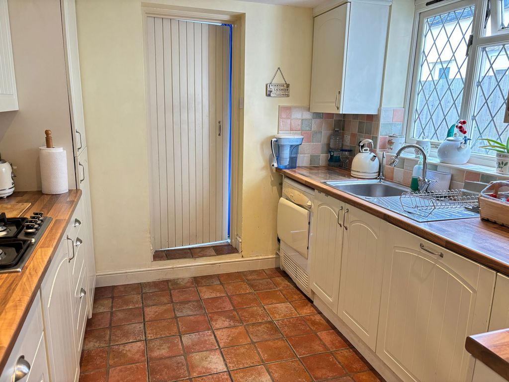 Property photo 3 of 14