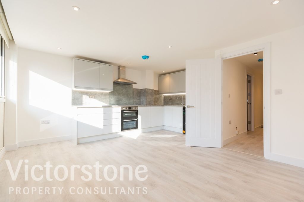 Property photo 1 of 9 4218100