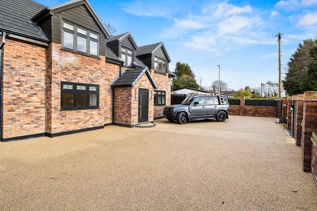 Property photo 2 of 38