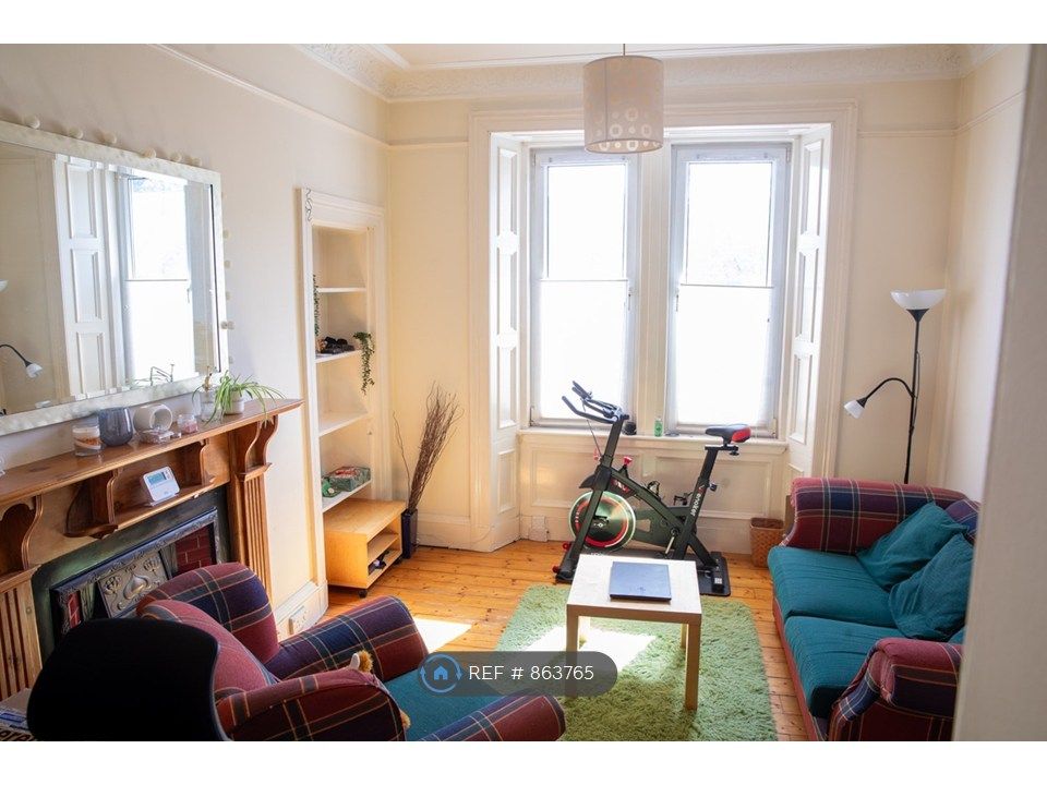 Property photo 2 of 27