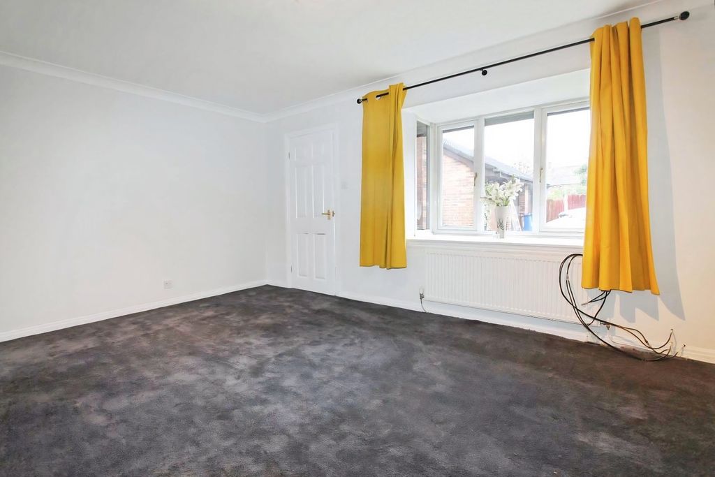 Property photo 2 of 15 Picture No. 07