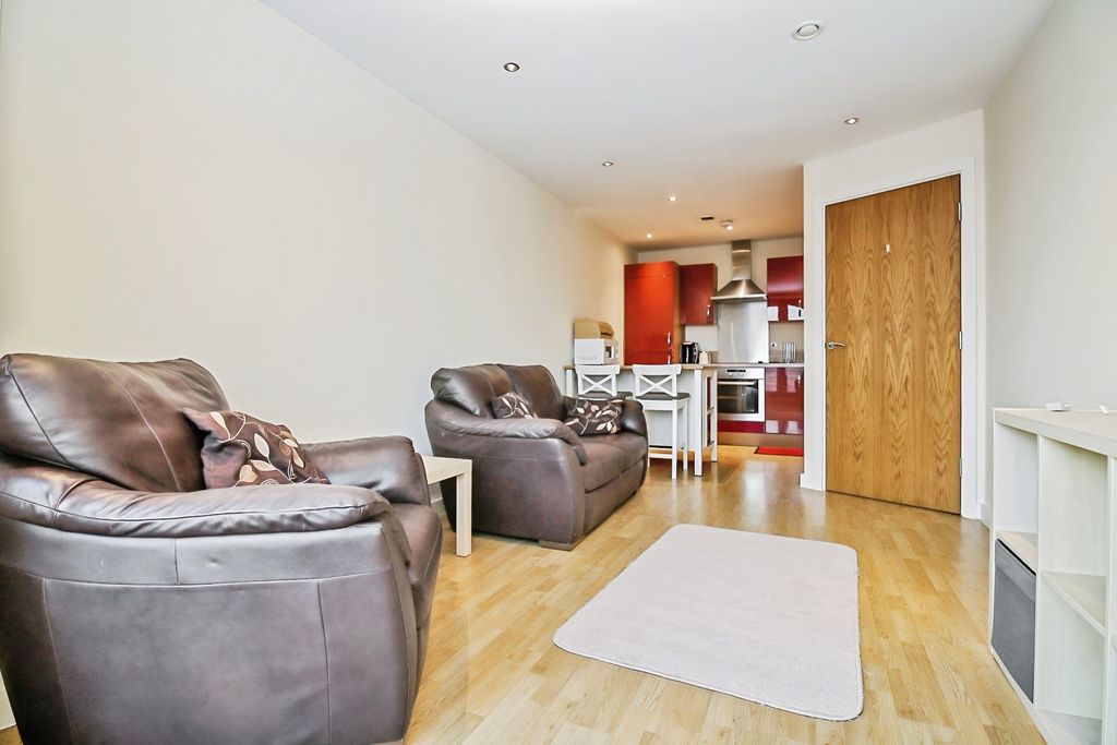 Property photo 2 of 12 Picture No. 21