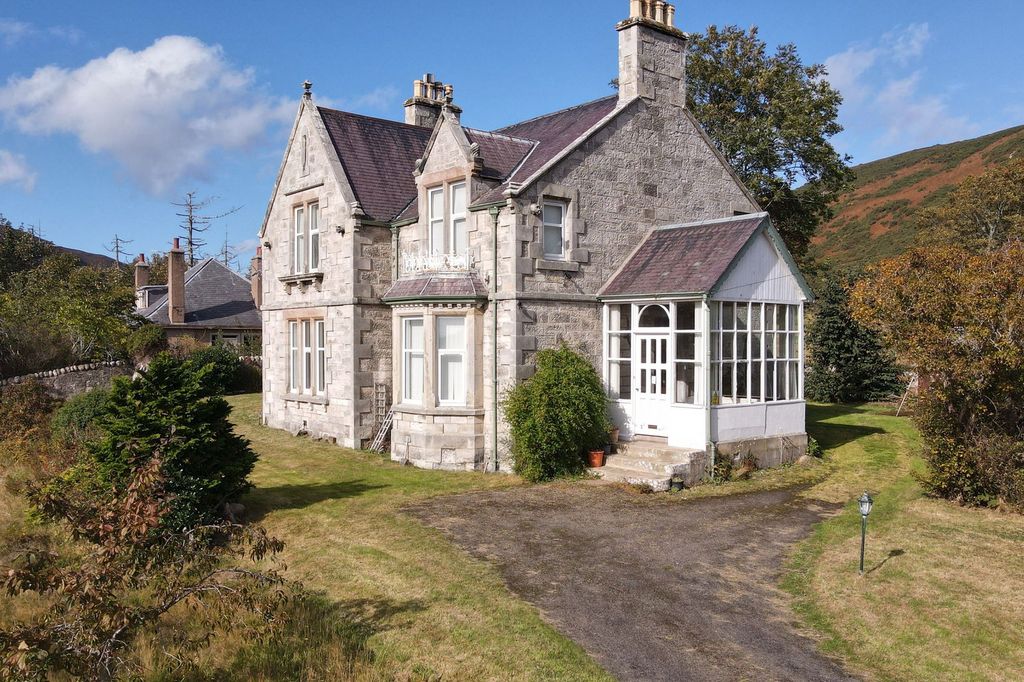 Property photo 1 of 29