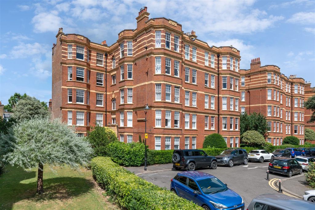 Property photo 1 of 15 Sutton Court, W4 - For Sale