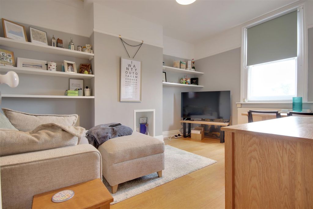 Property photo 2 of 6 Living Room.Jpg