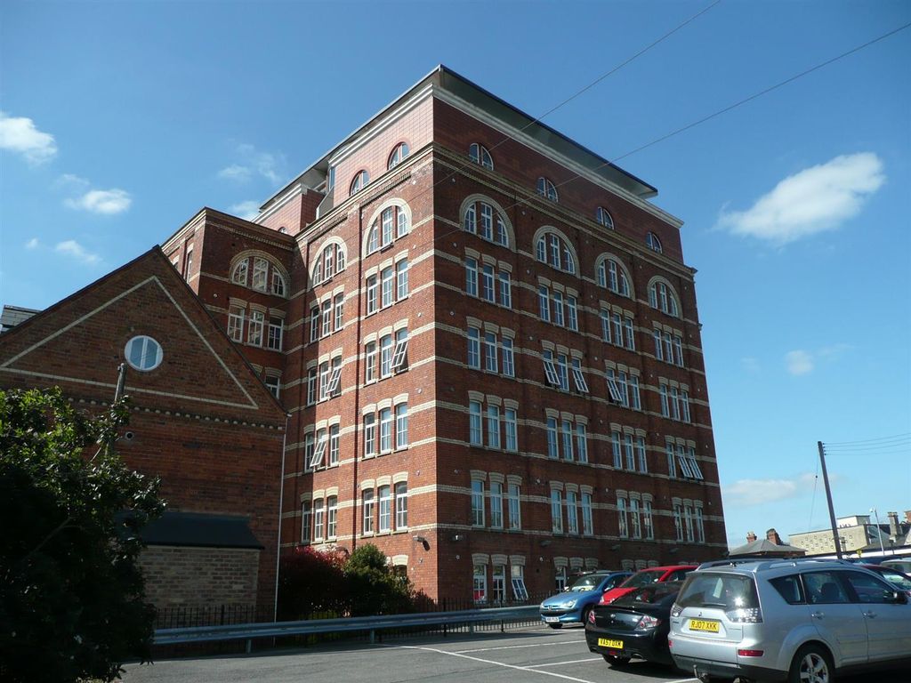 Property photo 2 of 10