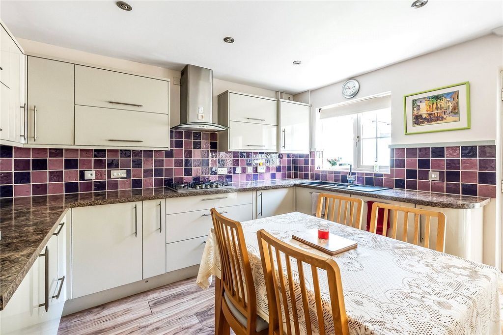 Property photo 2 of 13 Kitchen