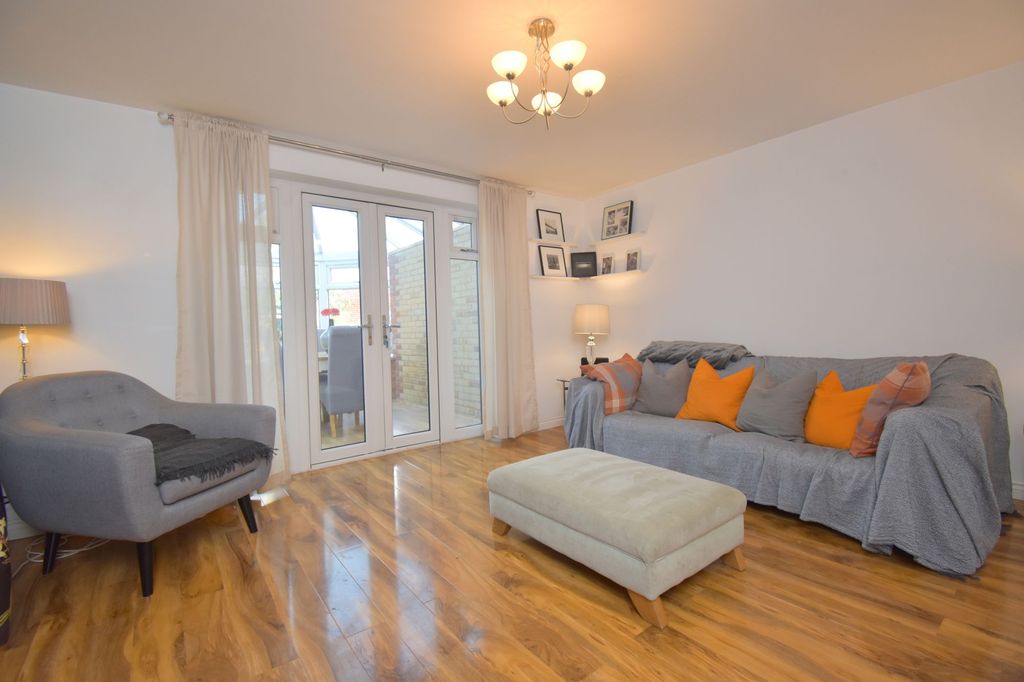 Property photo 3 of 21