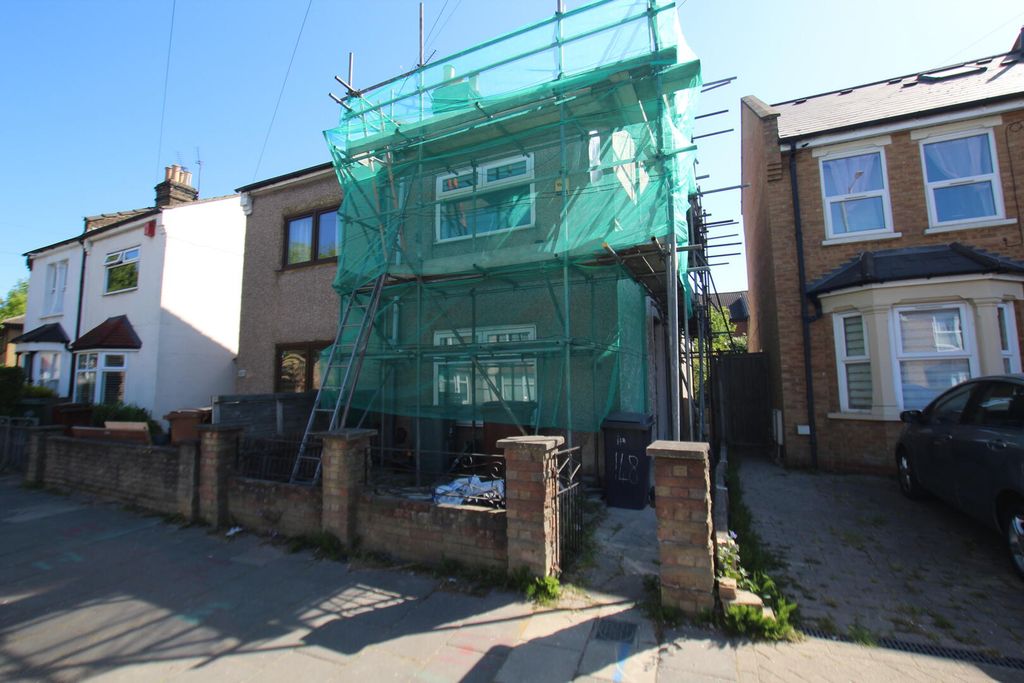Property photo 1 of 11 Front (Exterior)