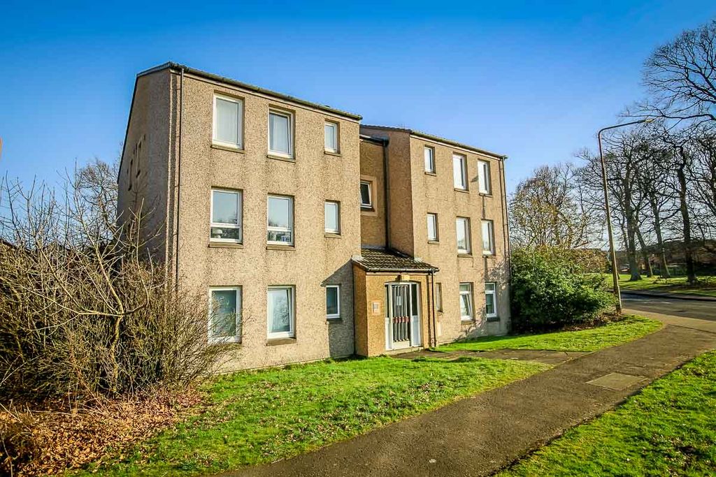 Property photo 2 of 14