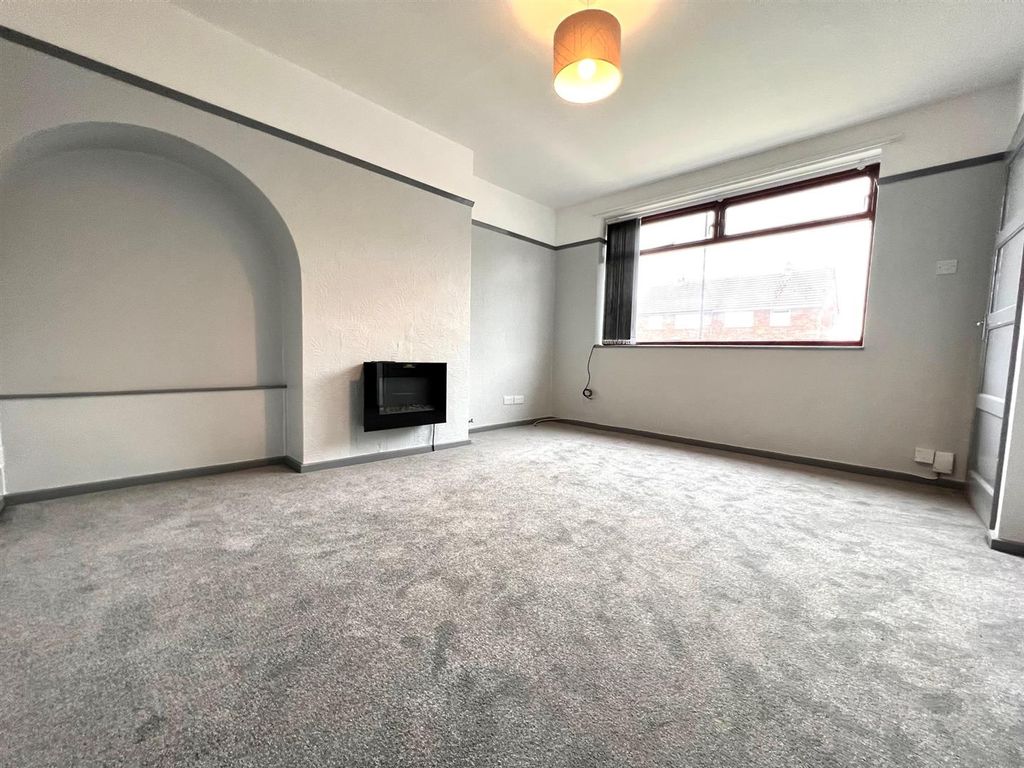 Property photo 2 of 12 Pic 6.Jpg