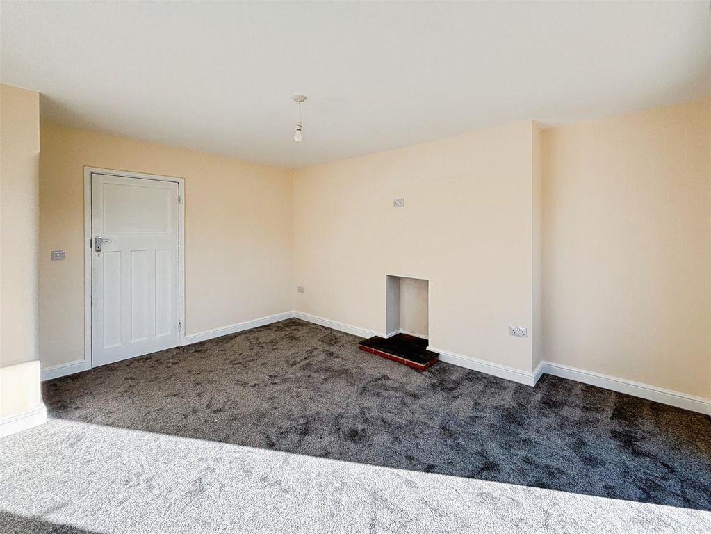 Property photo 3 of 19 Living Room (2).Jpg