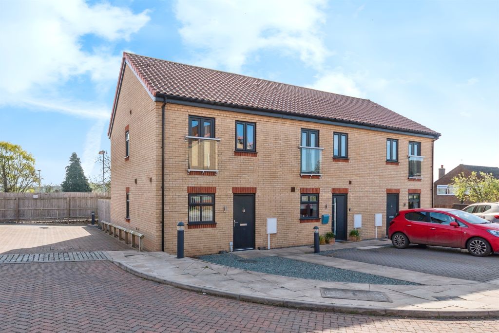 Property photo 1 of 17