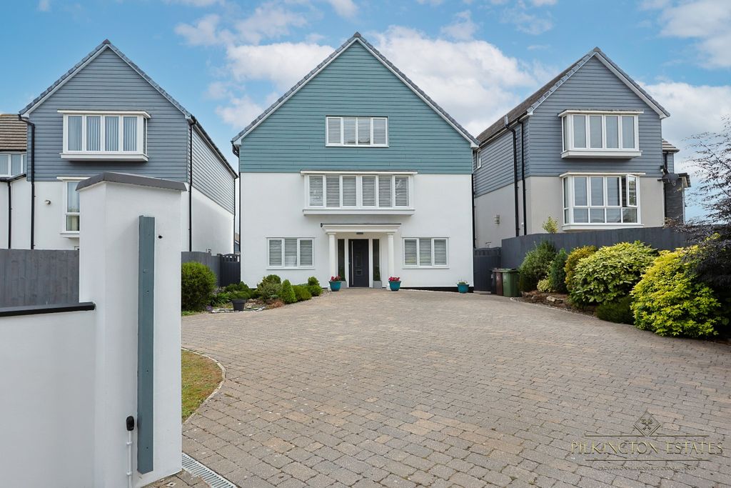 Property photo 1 of 23 4389062