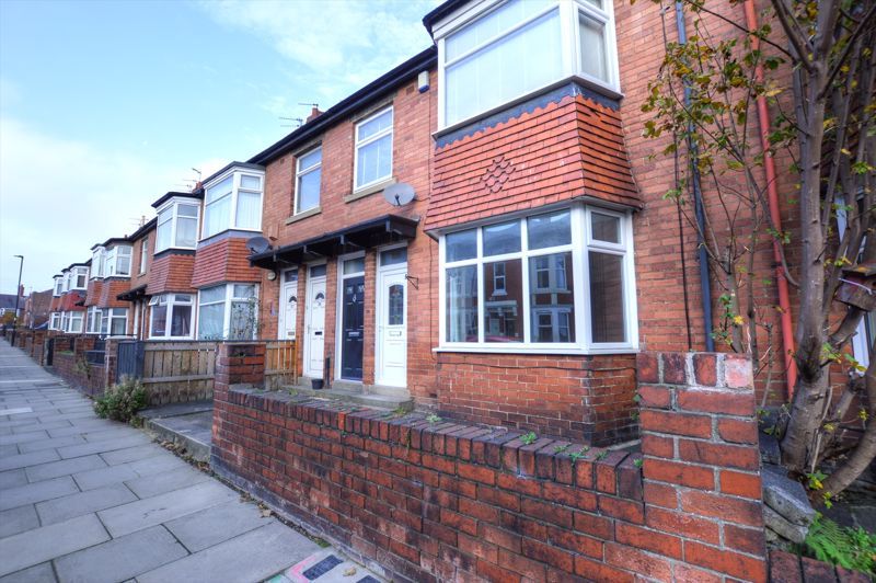 Property photo 1 of 7 Photo 5