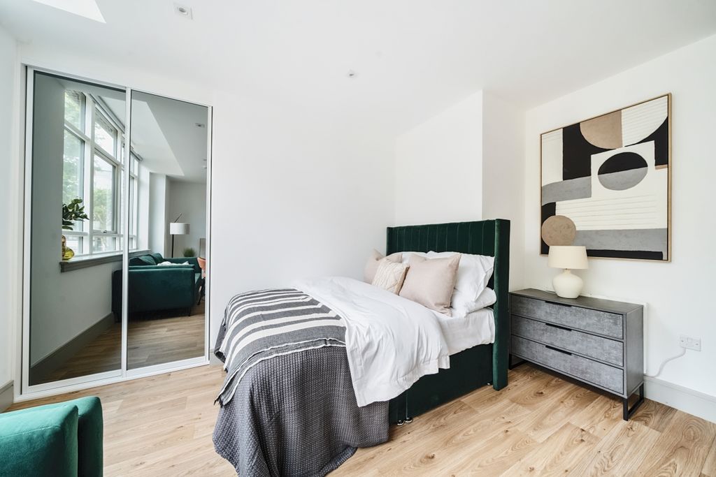 Property photo 3 of 14 1158778 (9)