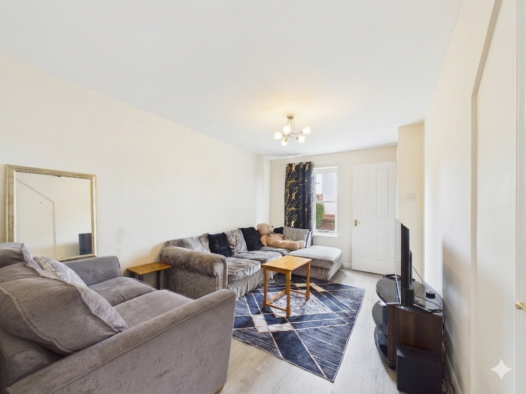 Property photo 2 of 7 Living Room 2.Png