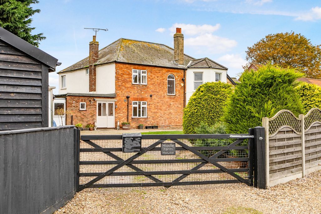 Property photo 1 of 45 4613901