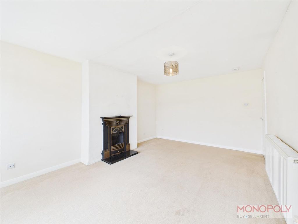 Property photo 3 of 27 Cam01943G0-Pr0536-Still004.Jpg