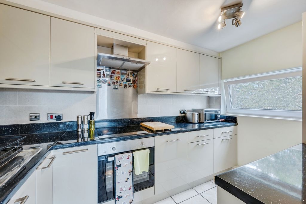 Property photo 1 of 15 Pbox-Img.Jpg