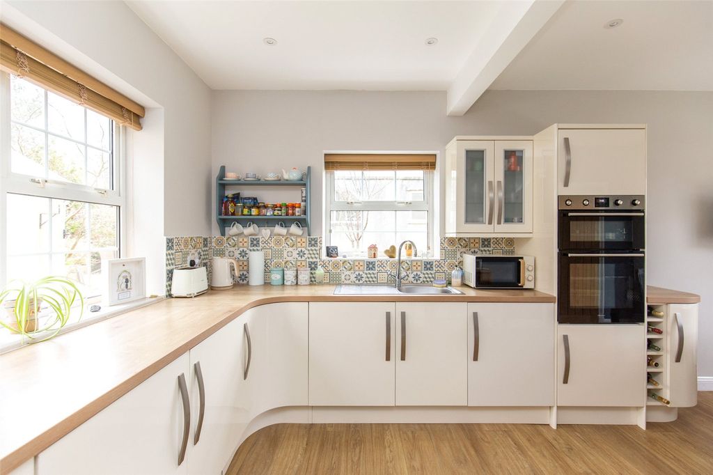 Property photo 3 of 29 Picture No. 13