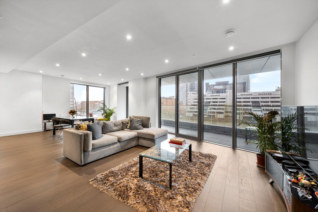 Property photo 1 of 14 Image