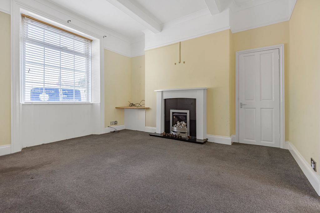 Property photo 2 of 9 0 General