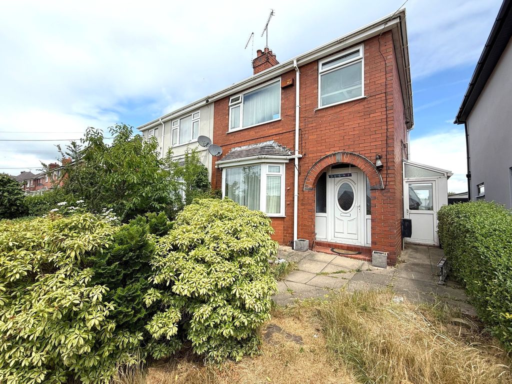 Property photo 2 of 24