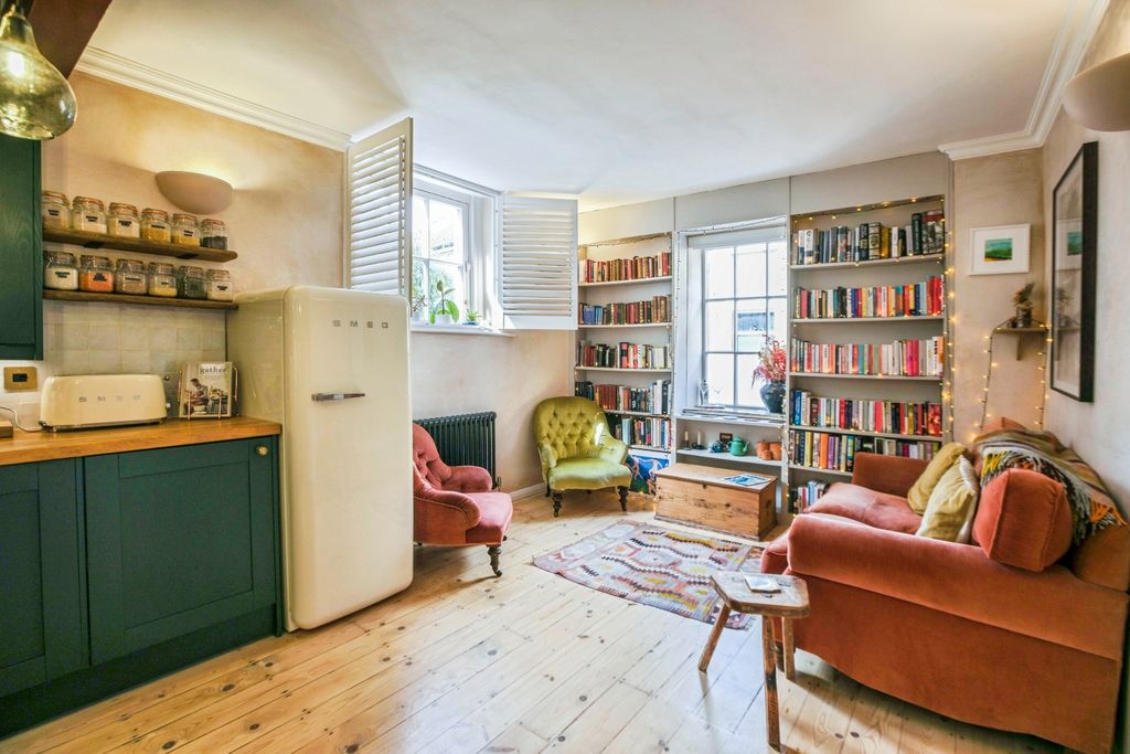 Property photo 2 of 18 Open Plan Living