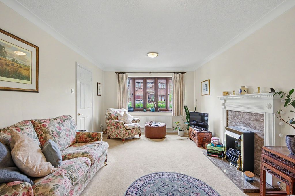 Property photo 3 of 17