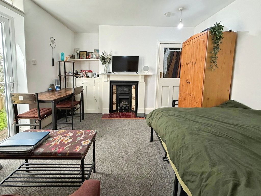 Property photo 2 of 4 Picture No. 02