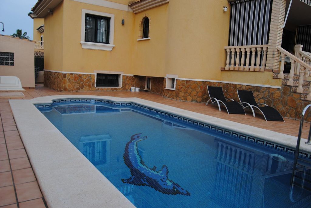 Property photo 1 of 46