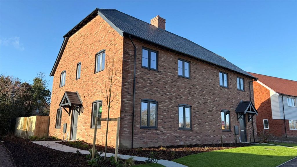 Property photo 1 of 8 Eastgate