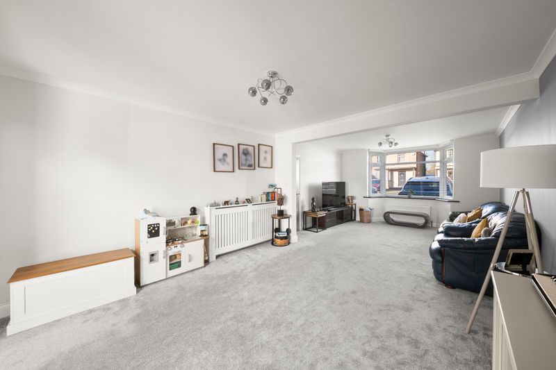 Property photo 3 of 17 Photo 10