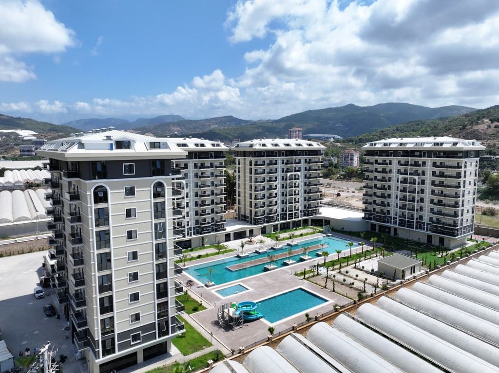 Property photo 3 of 19 Brand-New Alanya Apartment For Sale - Complex Near The Beach