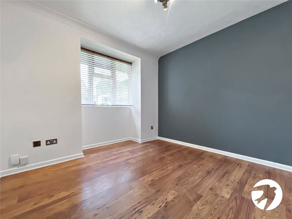 Property photo 2 of 9 Picture No. 06