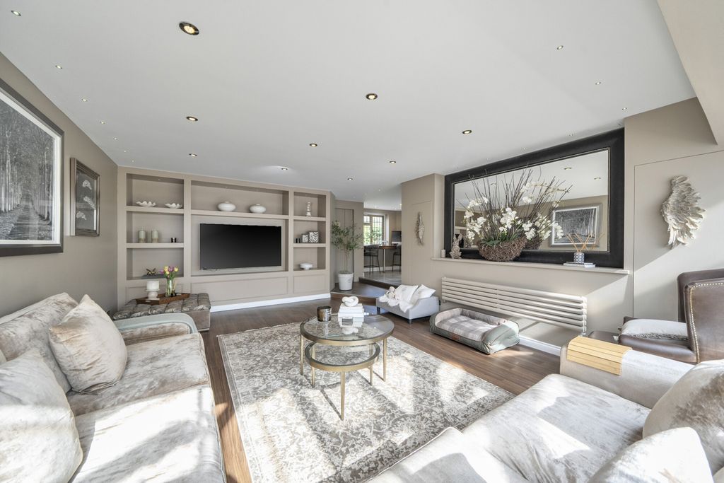 Additional image 5 of 7 bed detached house for saleShirley Church Road, Croydon CR0