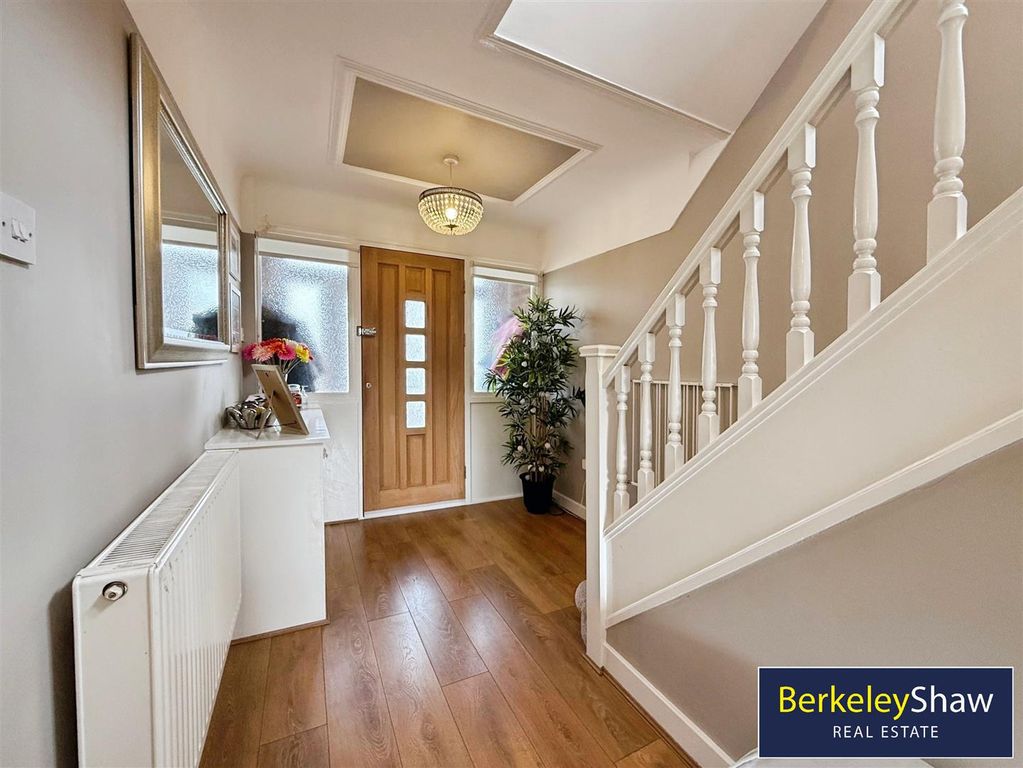 Property photo 3 of 15 10854Da2--409F-Ab1A-9B0D8E5942A8-41112-000005E2B01
