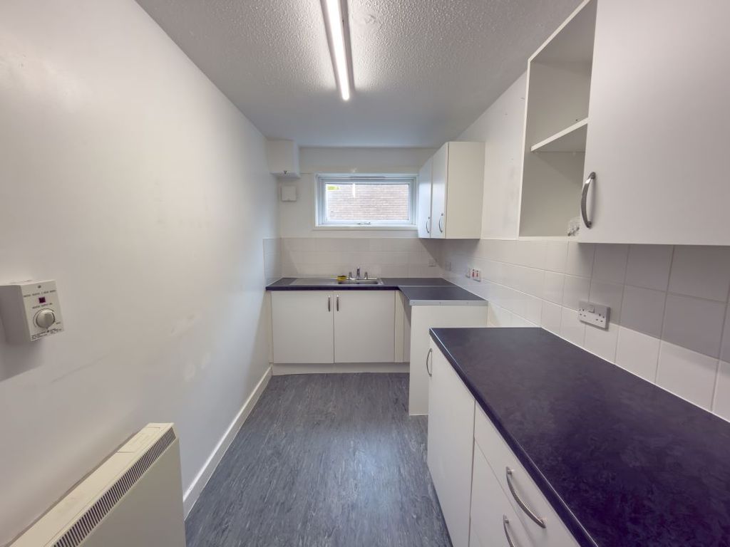 Property photo 3 of 8 Image 3