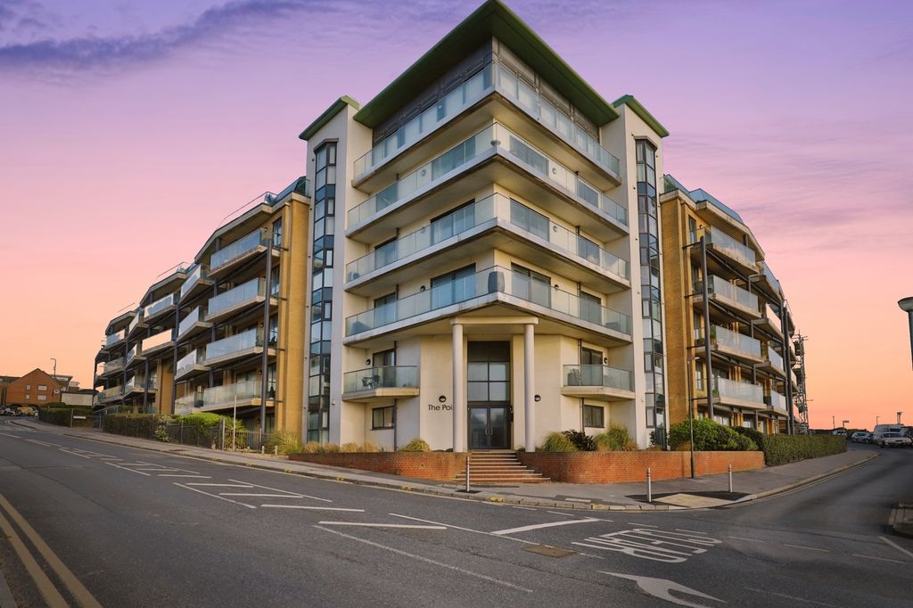 Property photo 1 of 18 Pbox-Img.Jpg