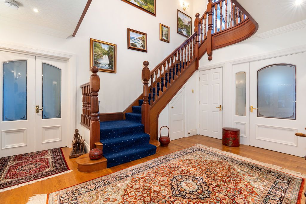 Property photo 2 of 57 Fo Ghlion, 4 Lucerne Court