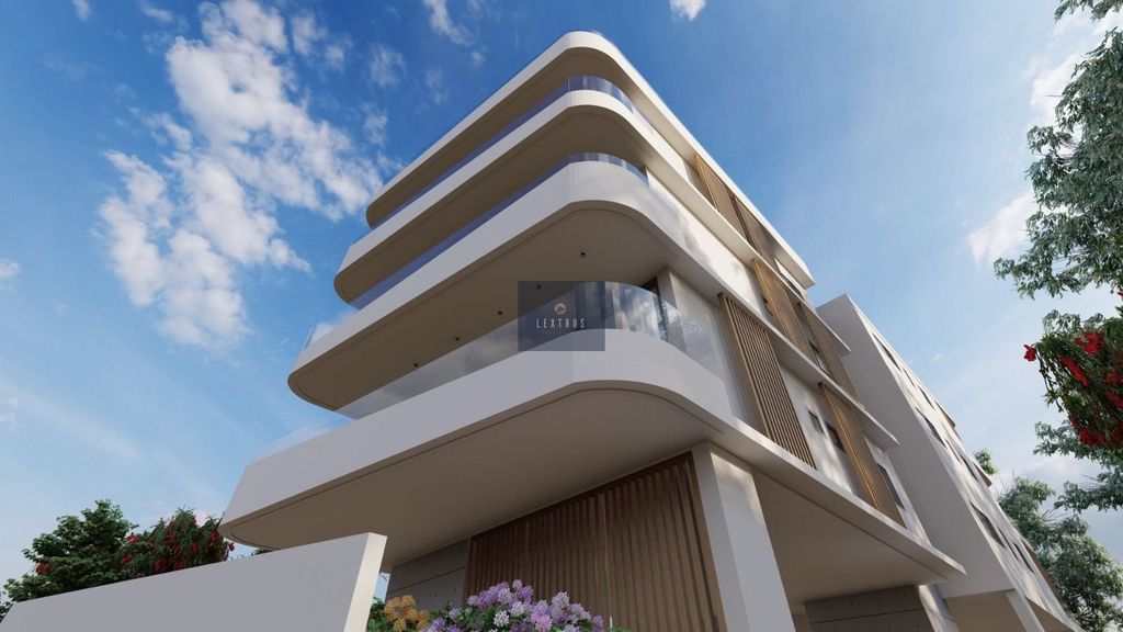 Property photo 3 of 5