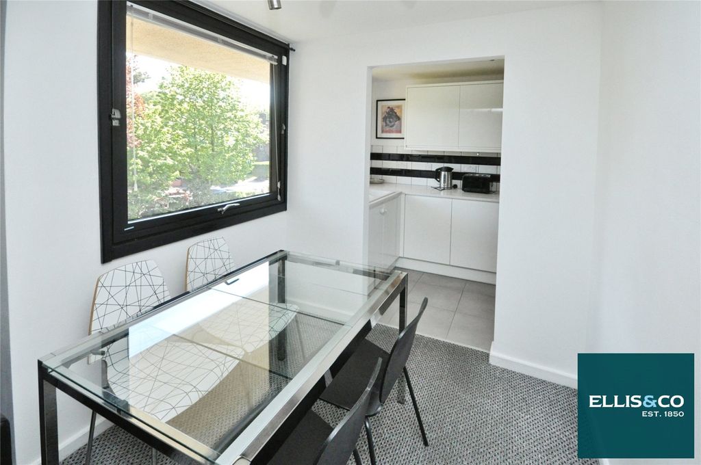 Property photo 3 of 17 Picture No. 47