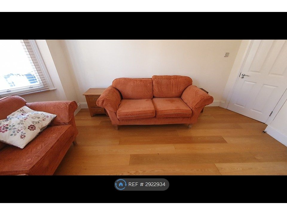 Property photo 2 of 12 Lounge - Photo 1