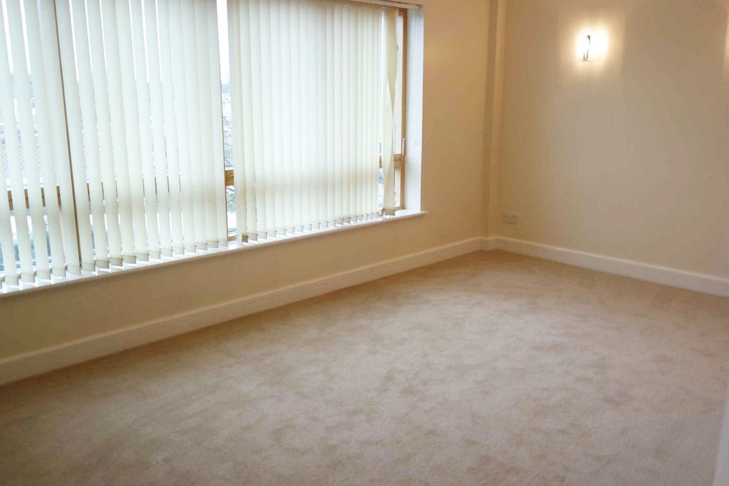 Property photo 2 of 9 4861821